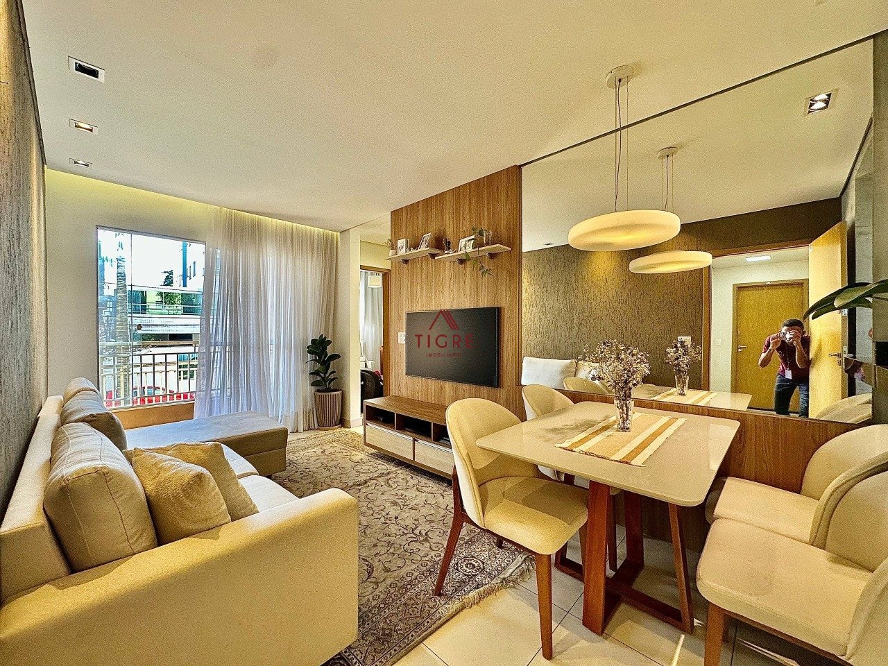 Apartamento com 2 quartos — Santa Mônica, Belo Horizonte