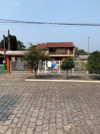 house em Avenida Orestes Albe, Ana Rech - Caxias do Sul - RS