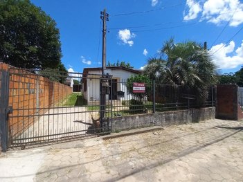 house em Rua Valdomiro Campos, Urlândia - Santa Maria - RS