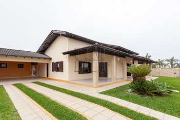house em Rua Bento Gonçalves, Torres - Torres - RS