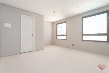 office em Avenida Mozart Victor Russomano, São Gonçalo - Pelotas - RS