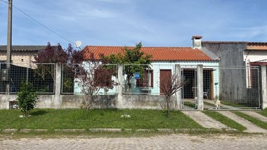 house em Rua Arquiteto Edison de Souza Mendonça, Parque Residencial São Pedro - Rio Grande - RS