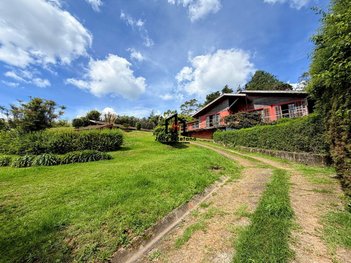 house em Rua E, Colinas do Imbiry - Campos do Jordão - SP