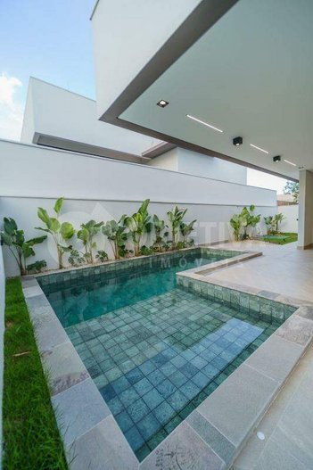 house em Avenida Vereador Carlito Cordeiro, Laranjeiras - Uberlândia - MG