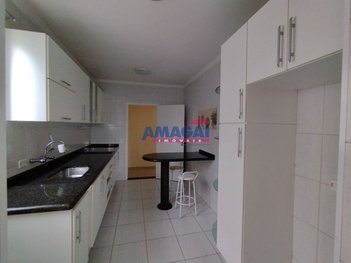 apartment em Rua Luciano de Toledo, Santa Cruz dos Lázaros - Jacareí - SP