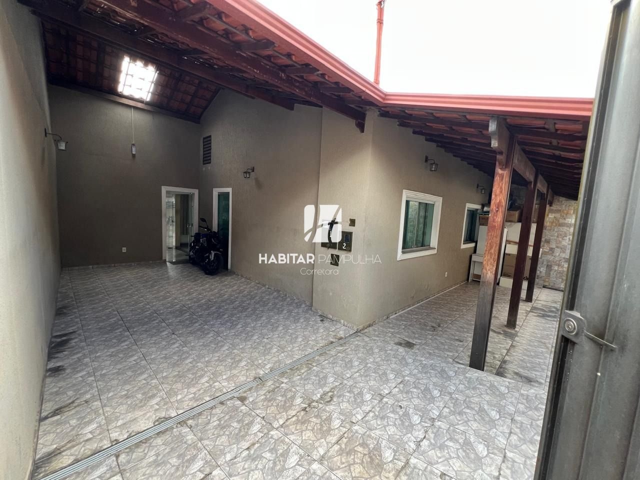 Casa com 3 quartos — Santa Branca, Belo Horizonte