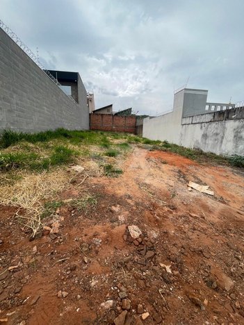 land_lot em Rua Viviane Martins Budib, Residencial Gabura - Campo Grande - MS