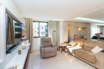 apartment em Rua Antônio Parreiras, Boa Vista - Porto Alegre - RS