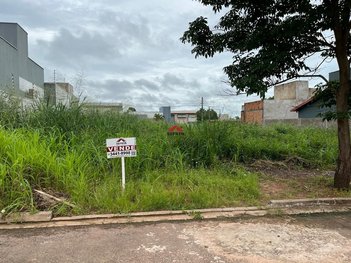 land_lot em Rua Pioneiro Semi de Oliveira, Vila Verde - Cacoal - RO
