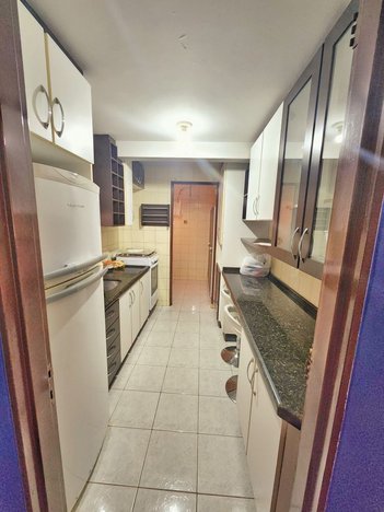 apartment em Rua Mitsuzo Taguchi, Vila Nova - Maringá - PR