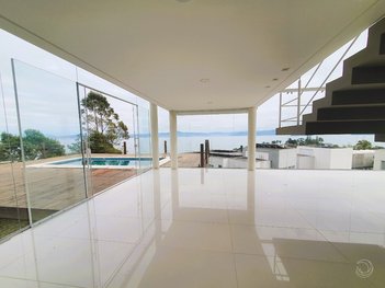 house em Haroldo Soares Glavan, Cacupé - Florianópolis - SC