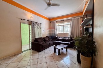 house em Rua Gonçalves Dias, Vila Tibério - Ribeirão Preto - SP