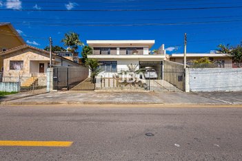 house em Rua Guido Scotti, Tingui - Curitiba - PR