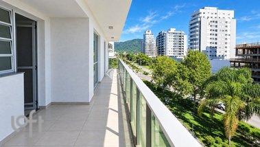 apartment em Avenida Pedra Branca, Cidade Universitaria Pedra Branca - Palhoça - SC