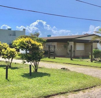 house em Rua Rio Carreiro, Centro - Xangri-Lá - RS