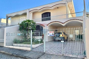 house em Rua Nair Urizzi Fernandes, Centro - Mogi das Cruzes - SP