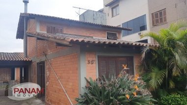 house em Rua Dona Adda Mascarenhas de Moraes, Jardim Itu - Porto Alegre - RS