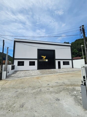 industrial em Rua Rio Pardo, Rio Pequeno - Camboriú - SC