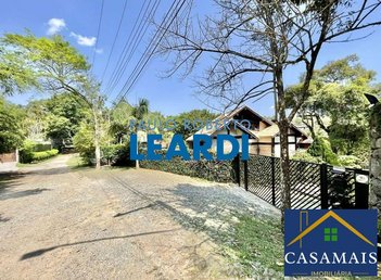 apartment em Rua Três Rios, Chácara Santa Lúcia dos Ypes - Carapicuíba - SP