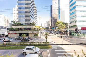 business em Rua Mariano Torres, Centro - Curitiba - PR