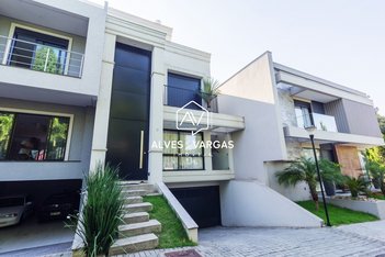 house em Rua Ivo Ferro, Uberaba - Curitiba - PR