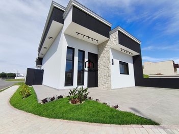 house em Avenida Arthur dos Santos, Loteamento Industrial Água Preta - Pindamonhangaba - SP