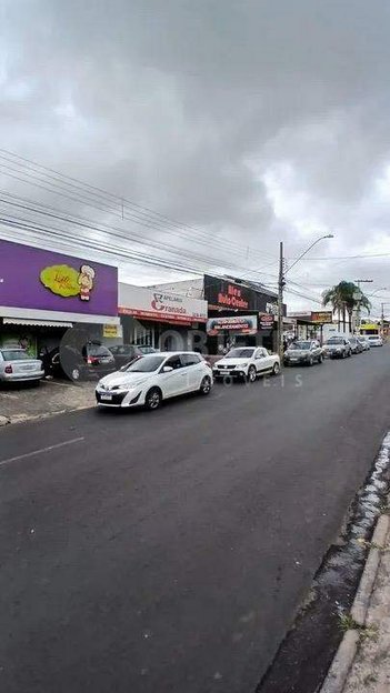 business em Alameda Raul Petronilho Pádua, Granada - Uberlândia - MG