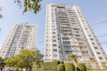 apartment em Rua Doutor João Satt, Jardim Europa - Porto Alegre - RS