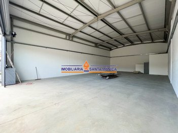 industrial em Avenida Desembargador Felippe Immesi, Santa Mônica - Belo Horizonte - MG