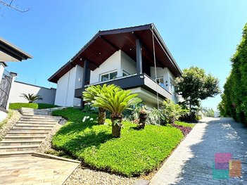 house em Rua Osmar Altamiro de Oliveira, América - Joinville - SC