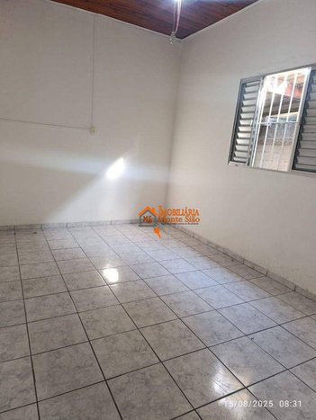 house em Rua Lagoa Dourada, Jardim Maia - Guarulhos - SP