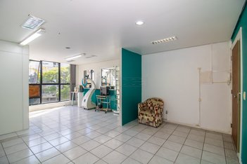 office em Silva Jardim, Mont Serrat - Porto Alegre - RS