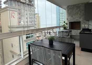 apartment em Rua 303, Meia Praia - Itapema - SC