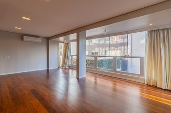 apartment em Avenida Coronel Lucas de Oliveira, Boa Vista - Porto Alegre - RS