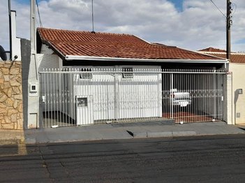 house em Avenida Vinte e Dois de Agosto, Vila Xavier (Vila Xavier) - Araraquara - SP