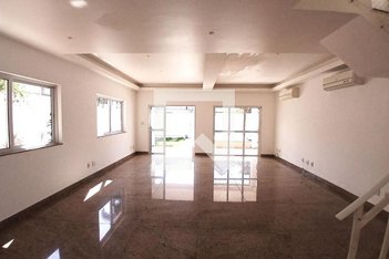 house em Estrada Vereador Alceu de Carvalho, Recreio dos Bandeirantes - Rio de Janeiro - RJ
