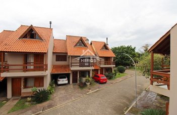 house em Avenida Orleaes, Guarujá - Porto Alegre - RS