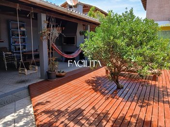 house em Rua Nossa Senhora de Fátima, Campeche - Florianópolis - SC