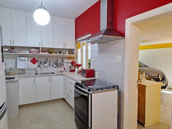 house em Rua Chile, Nogueira - Petrópolis - RJ