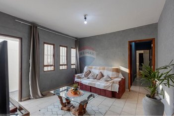 house em Rua Mathias Mucha, Jardim Buriti - Várzea Paulista - SP