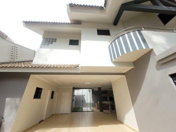 house em Rua Monte Cáceros, Zona 07 - Maringá - PR