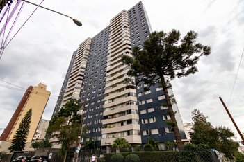 apartment em Rua Nunes Machado, Centro - Curitiba - PR