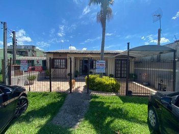 house em Rua Dona Maria Isabel, Harmonia - Canoas - RS