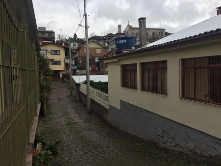 Cômodo Condomínio