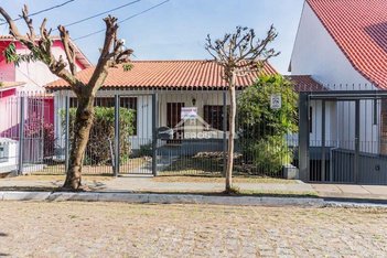 house em Rua Alcebíades Antônio dos Santos, Nonoai - Porto Alegre - RS