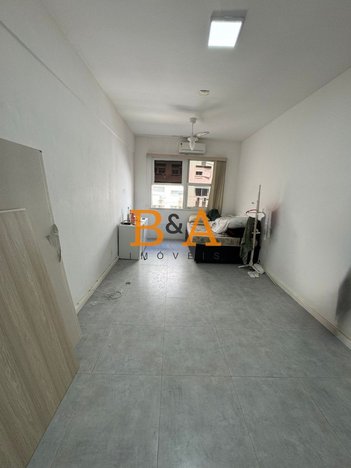 apartment em Avenida Nossa Senhora de Copacabana, Copacabana - Rio de Janeiro - RJ