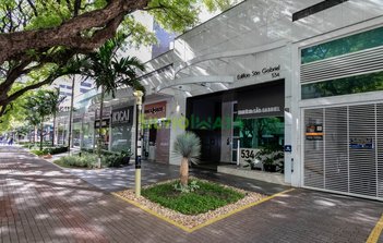 apartment em Avenida Bento Munhoz da Rocha Netto, Zona 07 - Maringá - PR