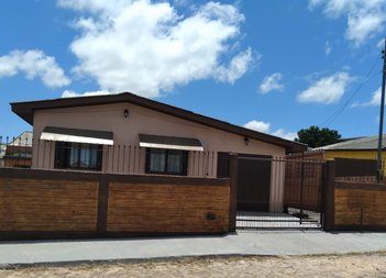 house em Avenida José Garibaldi, Centro - Viamão - RS