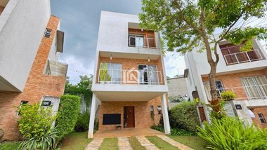 house em Estrada dos Estudantes, Granja Viana II - Cotia - SP