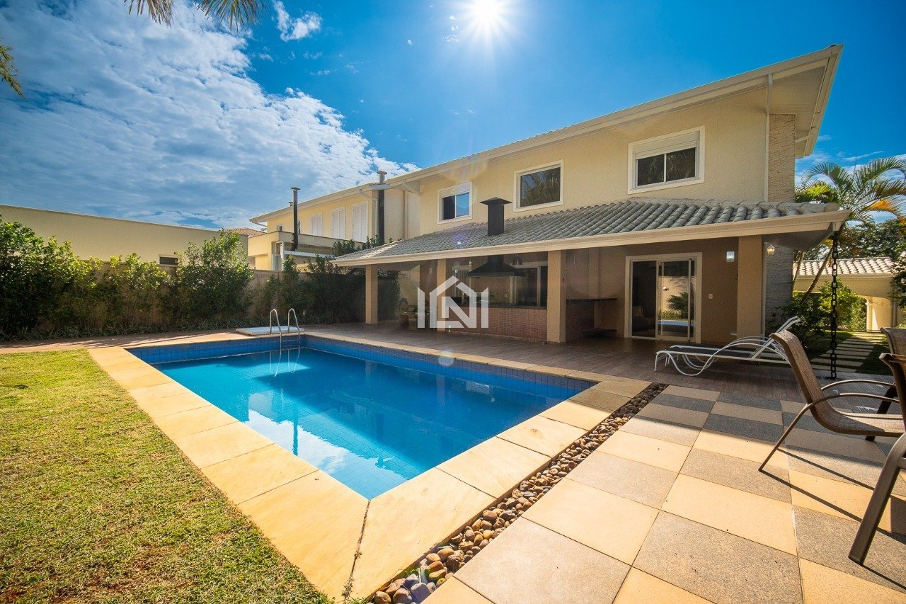 casa a venda no condominio orvalho granja viana- piscina